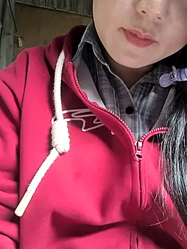 Snapshot of Sweetlove_77 chatting on November 15, 3:59 am Sweetlove 77 online show from November 15, 3:59 am