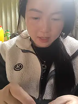 Snapshot of Sweetlove_77 chatting on November 16, 1:44 am Sweetlove 77 online show from November 16, 1:44 am