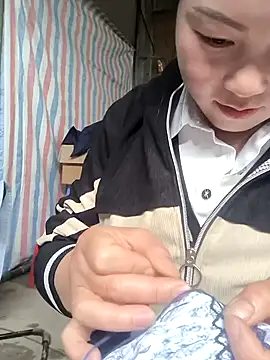 Snapshot of Sweetlove_77 chatting on November 17, 2:17 am Sweetlove 77 online show from November 17, 2:17 am