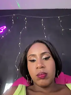 AlisonHoot69 online show from October 11, 8:07 pm