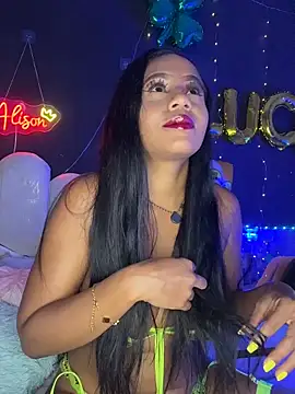 AlisonHoot69 online show from April 2, 5:27 am