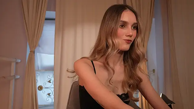 aurora nude online show from November 14, 7:18 am