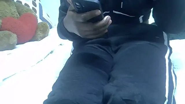 jeyberrie online show from March 26, 8:25 pm