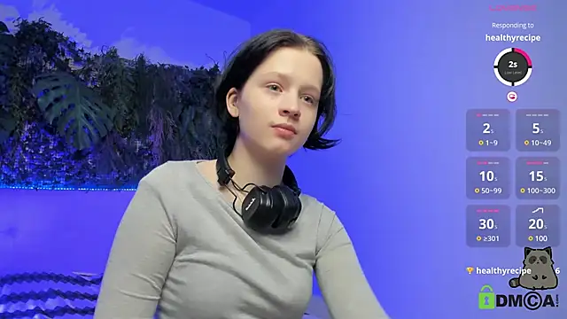 Snapshot of Alina_Mills chatting on February 7, 3:52 pm Alina Mills online show from February 7, 3:52 pm
