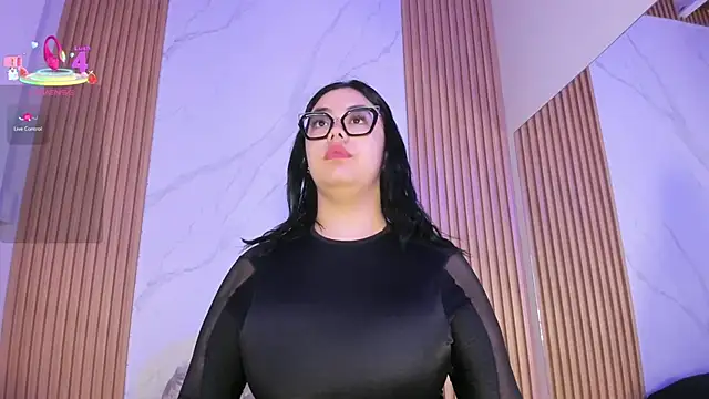 juicy led  online show from November 7, 11:10 am