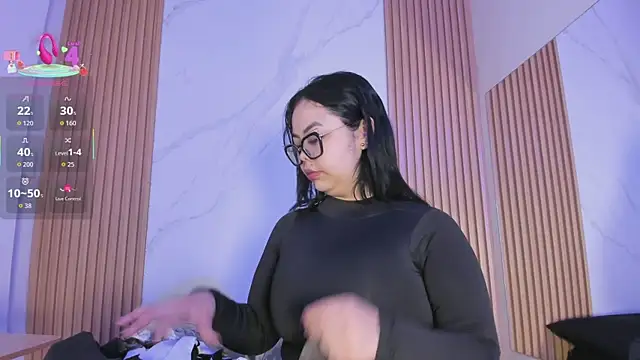 juicy led  online show from November 17, 11:16 am