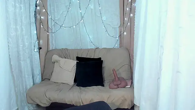 Ana off alana online show from March 29, 1:49 am