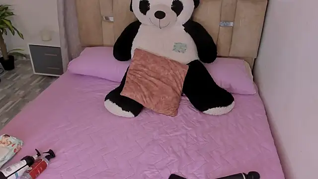 Snapshot of Black_Rose2 chatting on June 12, 11:53 am Black Rose2 online show from June 12, 11:53 am
