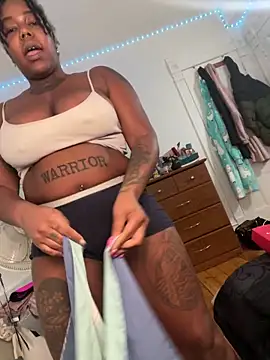 Snapshot of Goddess_Nafeesha chatting on February 2, 10:08 pm Goddess Nafeesha online show from February 2, 10:08 pm