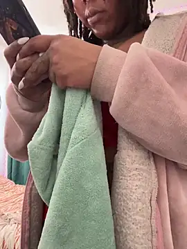 Snapshot of Goddess_Nafeesha chatting on February 14, 4:48 pm Goddess Nafeesha online show from February 14, 4:48 pm