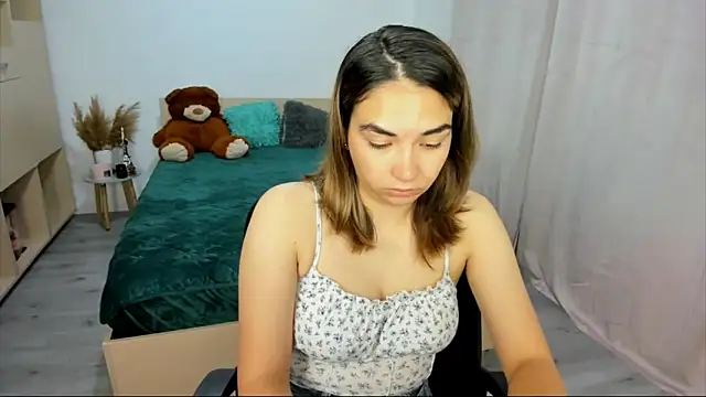 Alexa Dolly12 online show from September 17, 5:20 am