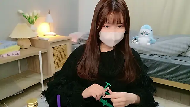 Sayuringo  online show from December 16, 11:15 am