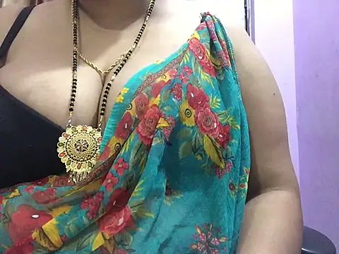 Desi bhabhiii online show from March 5, 5:40 am
