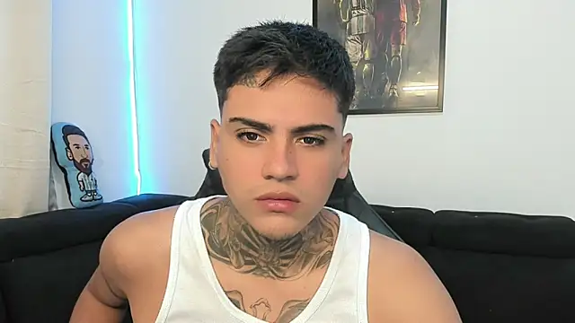 Snapshot of mad_maxxx2 chatting on January 19, 12:50 pm mad maxxx2 online show from January 19, 12:50 pm