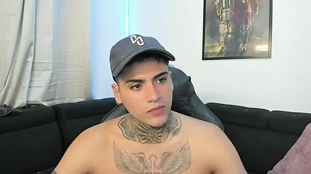 Snapshot of mad_maxxx2 chatting on January 24, 1:24 am mad maxxx2 online show from January 24, 1:24 am