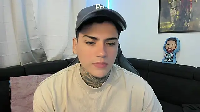 Snapshot of mad_maxxx2 chatting on February 19, 1:06 pm mad maxxx2 online show from February 19, 1:06 pm