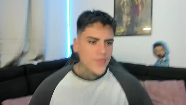 Snapshot of mad_maxxx2 chatting on February 20, 11:32 pm mad maxxx2 online show from February 20, 11:32 pm