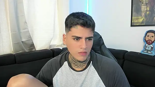 Snapshot of mad_maxxx2 chatting on February 21, 4:48 pm mad maxxx2 online show from February 21, 4:48 pm