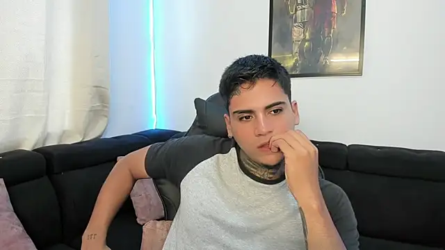 Snapshot of mad_maxxx2 chatting on February 28, 3:59 pm mad maxxx2 online show from February 28, 3:59 pm