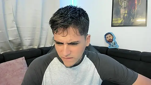 Snapshot of mad_maxxx2 chatting on February 28, 10:50 pm mad maxxx2 online show from February 28, 10:50 pm