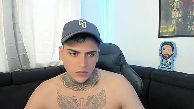 Snapshot of mad_maxxx2 chatting on March 14, 4:30 pm mad maxxx2 online show from March 14, 4:30 pm