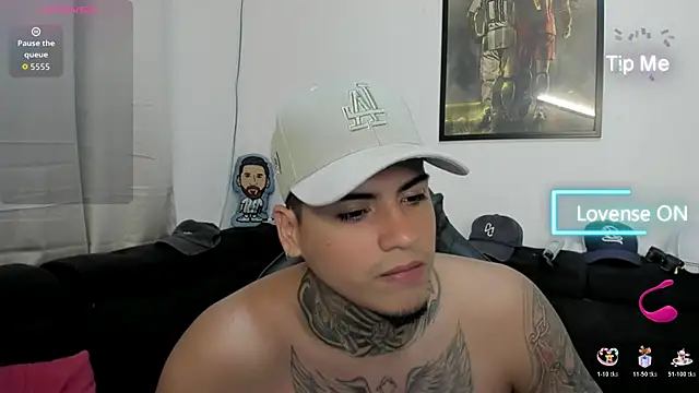 Snapshot of mad_maxxx2 chatting on November 11, 12:21 am mad maxxx2 online show from November 11, 12:21 am