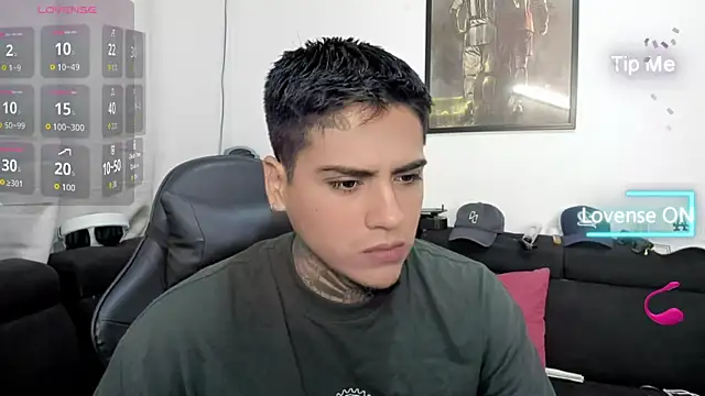 Snapshot of mad_maxxx2 chatting on November 14, 11:31 am mad maxxx2 online show from November 14, 11:31 am