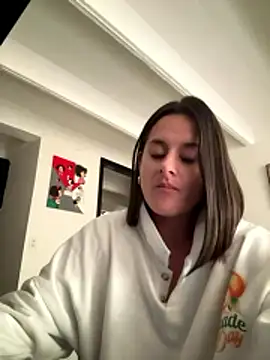 Alice milf  online show from January 15, 4:33 pm