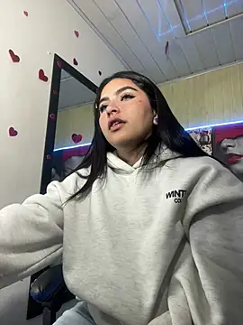  luna torres online show from May 25, 11:27 am