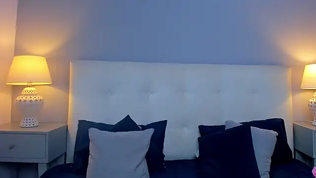 SaraaJhonsonn online show from October 15, 3:23 pm