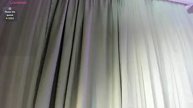 SaraaJhonsonn online show from February 21, 1:34 pm