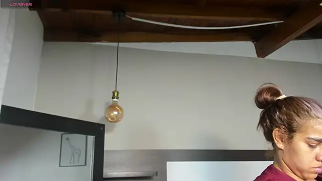 SaraaJhonsonn online show from April 7, 2:17 pm