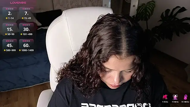 loly marce online show from November 11, 9:26 pm