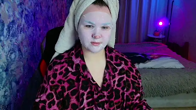 Snapshot of Jenny_Fox chatting on February 3, 8:14 pm Jenny Fox online show from February 3, 8:14 pm