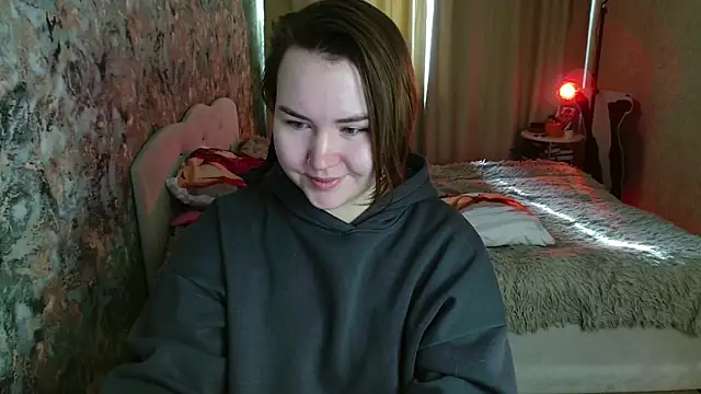 Snapshot of Jenny_Fox chatting on February 9, 3:54 am Jenny Fox online show from February 9, 3:54 am