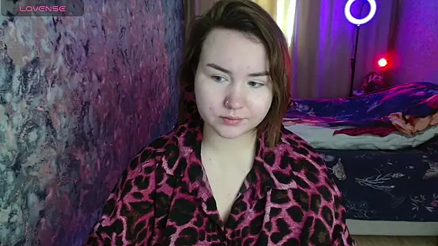 Snapshot of Jenny_Fox chatting on February 28, 3:51 am Jenny Fox online show from February 28, 3:51 am