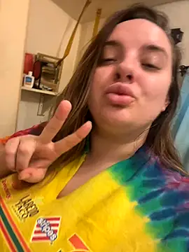 Snapshot of lairarose chatting on December 3, 5:45 pm lairarose online show from December 3, 5:45 pm