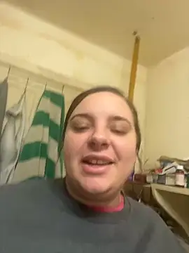 Snapshot of lairarose chatting on December 11, 5:04 pm lairarose online show from December 11, 5:04 pm