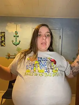 Snapshot of lairarose chatting on January 6, 8:57 am lairarose online show from January 6, 8:57 am