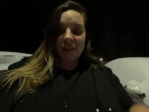 Snapshot of lairarose chatting on January 11, 4:06 am lairarose online show from January 11, 4:06 am