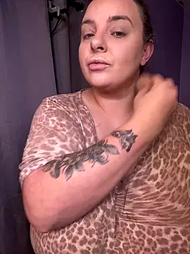 lairarose online show from November 9, 9:35 pm