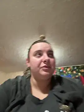 lairarose online show from November 16, 8:31 am