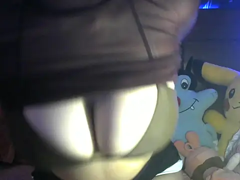 Snapshot of riya1206 chatting on January 23, 5:52 pm riya1206 online show from January 23, 5:52 pm