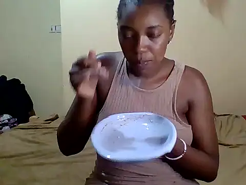 Zara Twilight online show from February 15, 9:04 pm