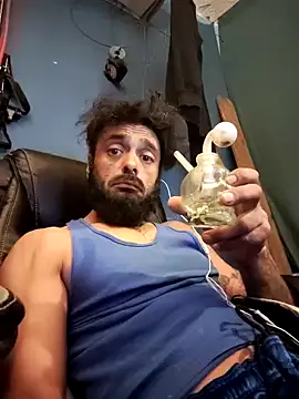 C8L3U online show from December 22, 12:16 pm