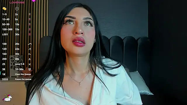 Nicolette ks  online show from February 19, 4:30 am