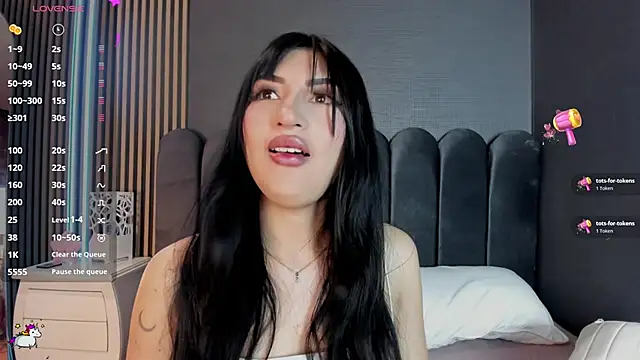 Nicolette ks  online show from March 12, 4:07 am