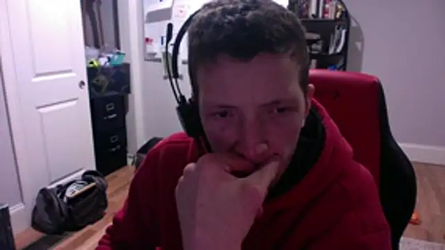 Matthew Brennan online show from December 2, 5:46 am