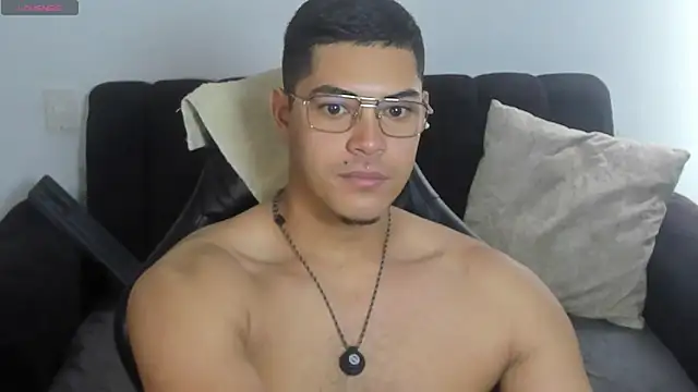 Iamdylan777 online show from April 16, 12:39 pm