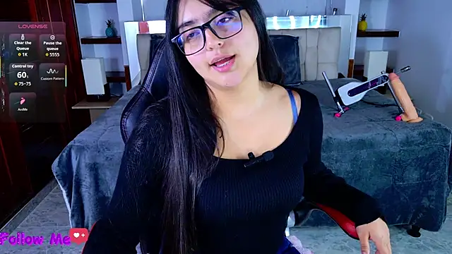 scarlleth  online show from January 7, 12:07 pm